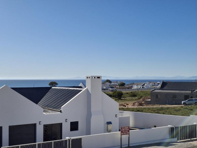 4 Bedroom Property for Sale in Da Gama Bay Western Cape